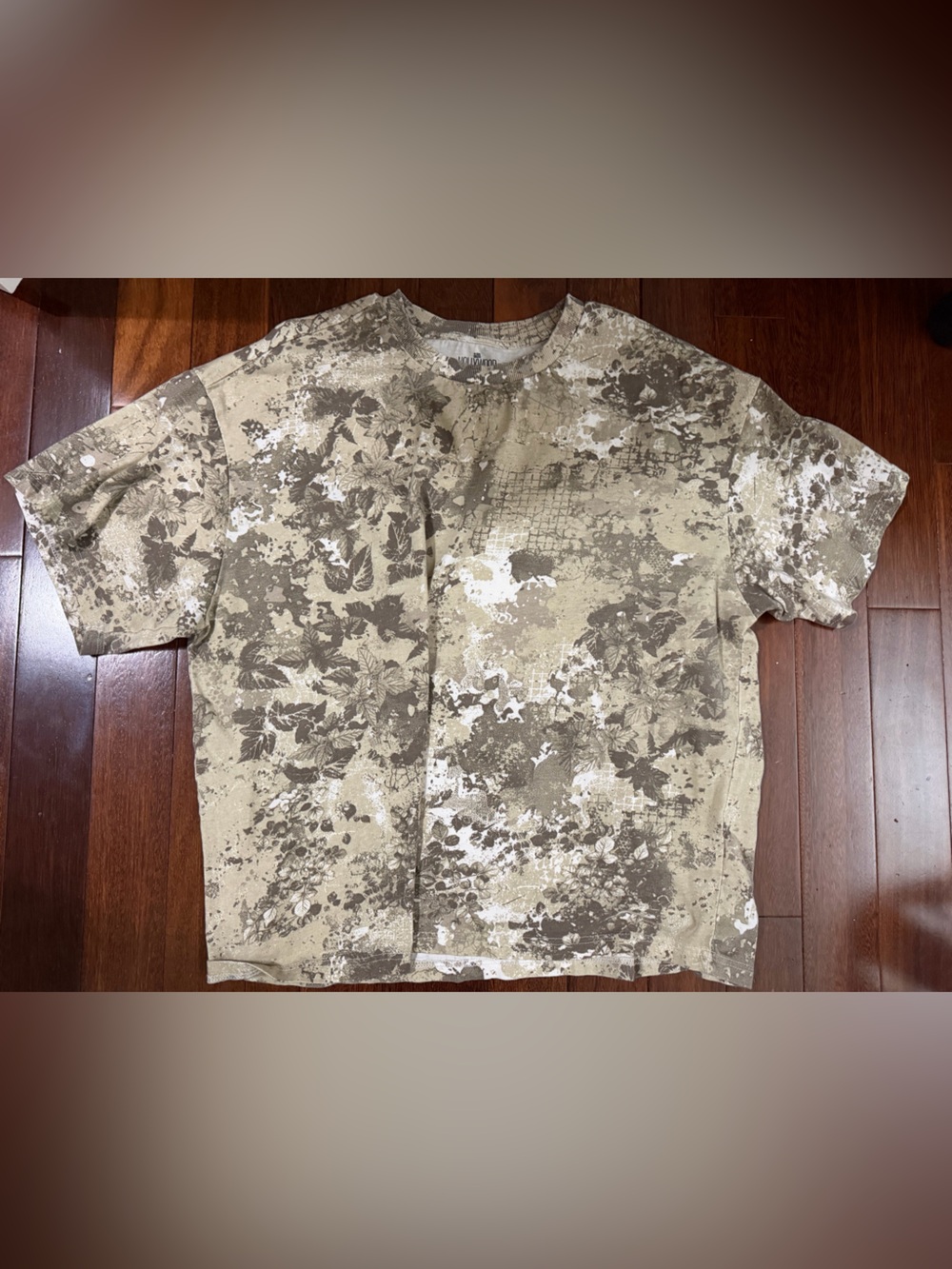 Men's Short Sleeve Beige Floral Print Tee